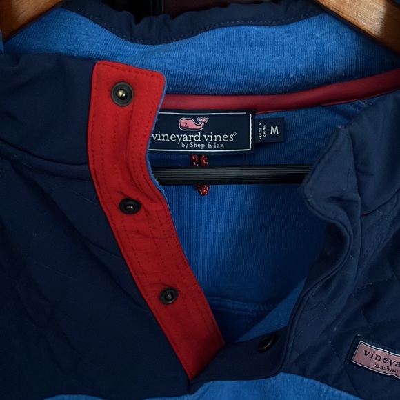 1/4 snap vineyard vines pullover - Picture 2 of 3